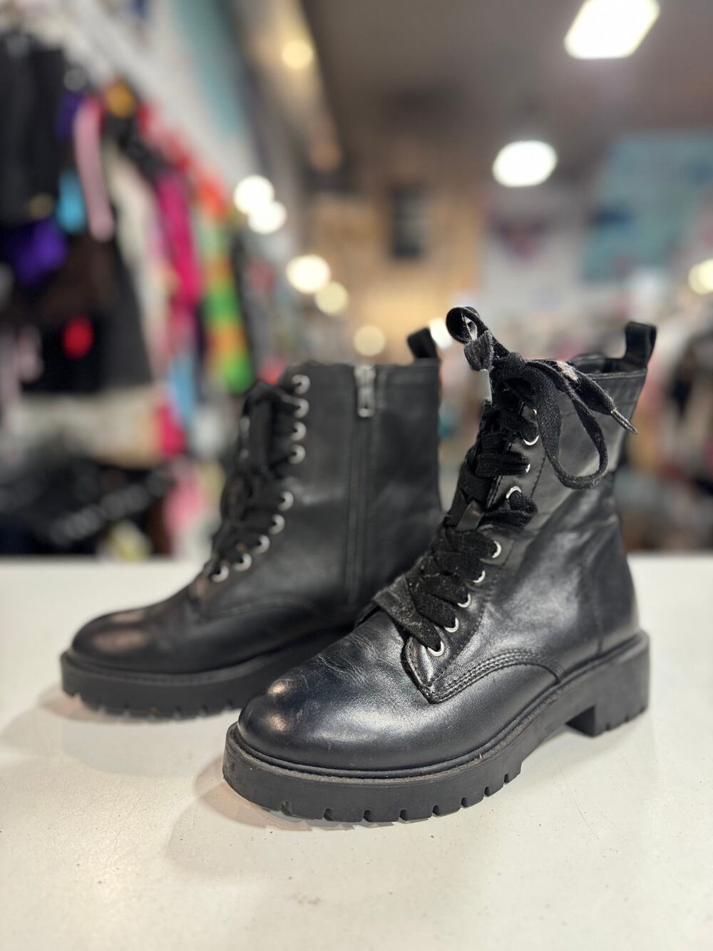 Steve Madden Black Guided Combat Lace Up Chunky Boot Ladies 6